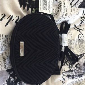 Very Bradley black crossbody
