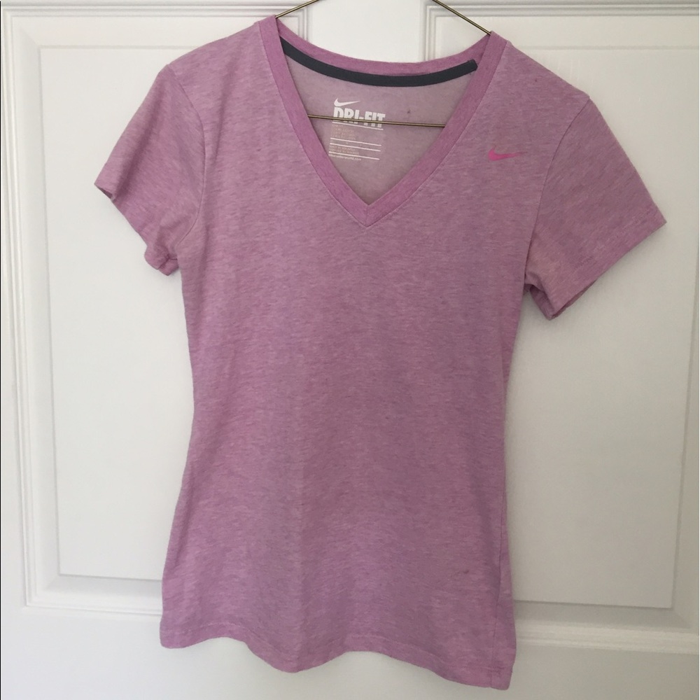 LAST CHANCE!! Nike dri-fit tee