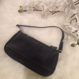 Coach Hampton Demi black leather baguette purse
