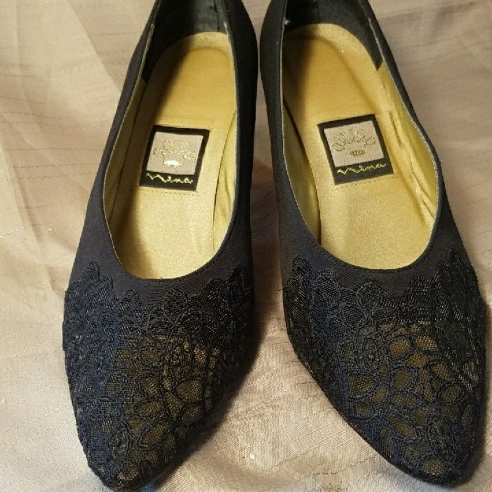 Vintage Nina Black Heels with Lace Overlay