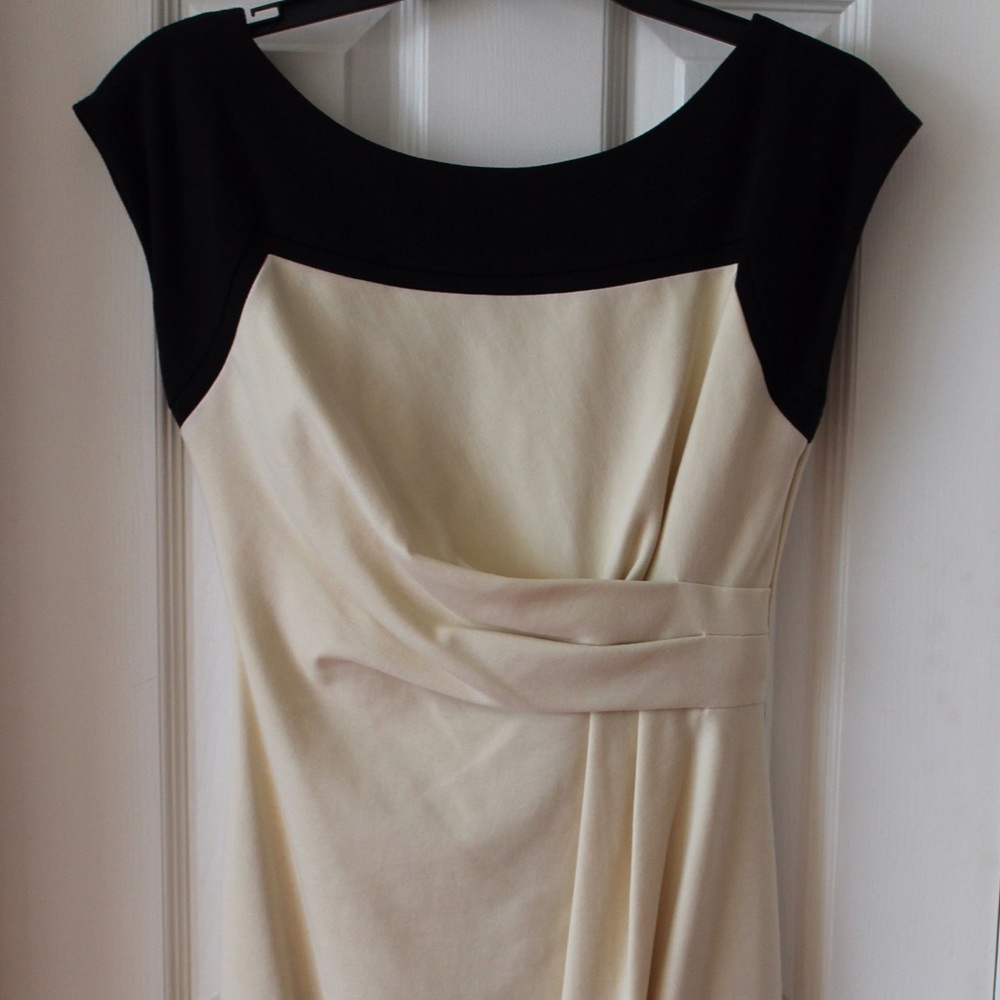 Jessica Simpson black and cream dress