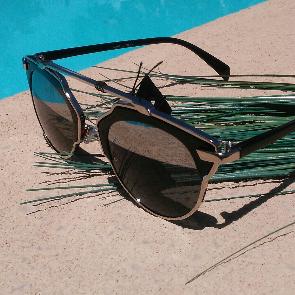 🔹Free with Purchase🔹 - Picture 4 of 4