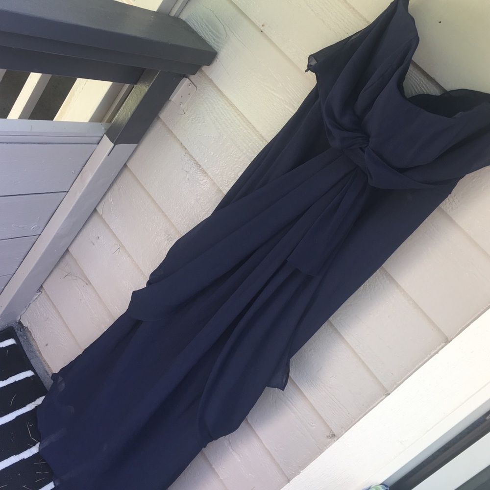 Vera Wang | Navy Blue Floor Length elegant dress