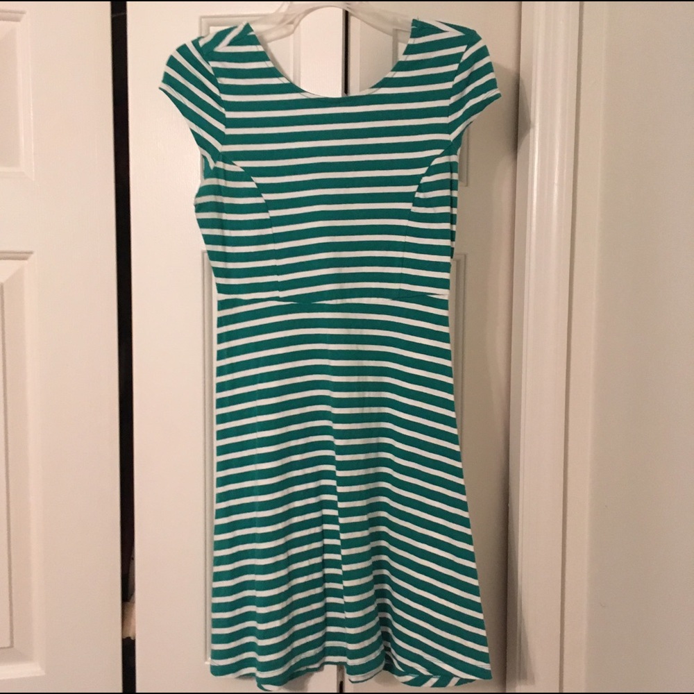 Short sleeve A Line striped dress