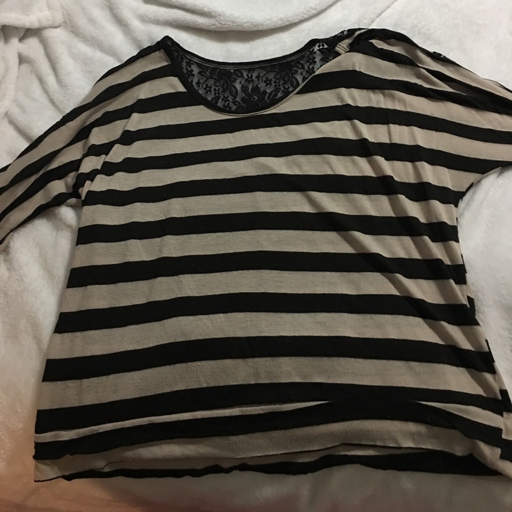 Tan and black top size XL