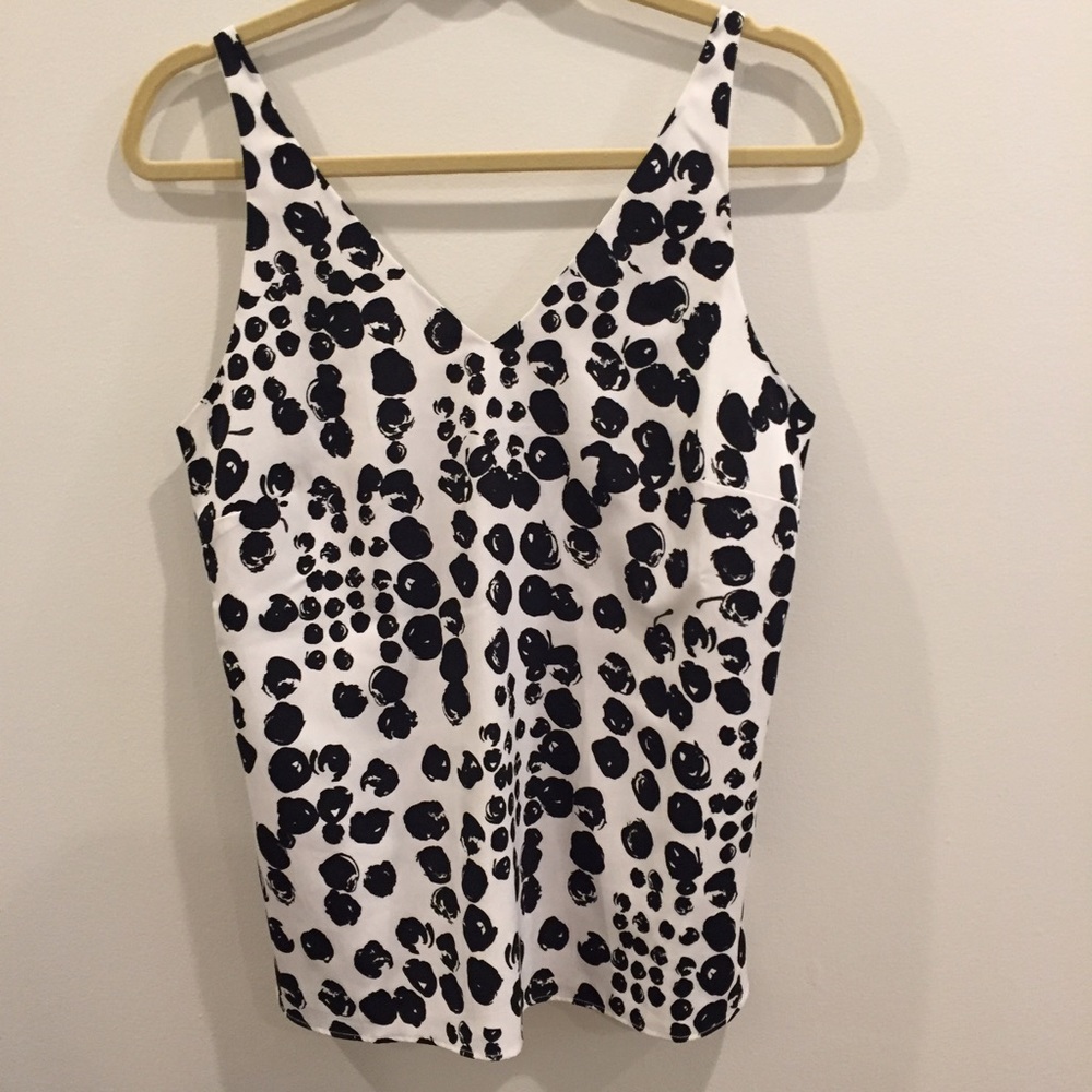 Banana Republic White Black tank top Blouse