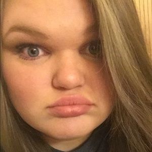Meet your Posher, Taryn