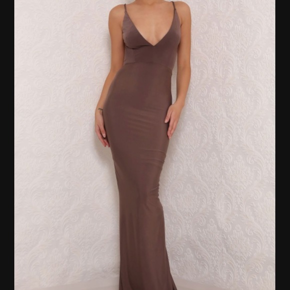 Dress from Abyssbyabby website. I wore it to prom - Picture 2 of 3