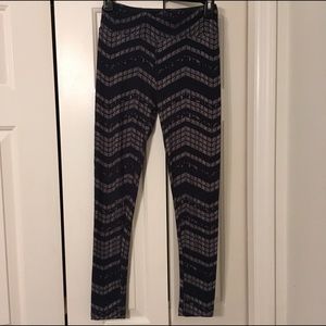 One size Navy and cream Lularoe Leggings