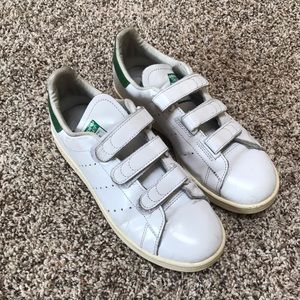 Stan smith adidas white Velcro sneakers size 7.5