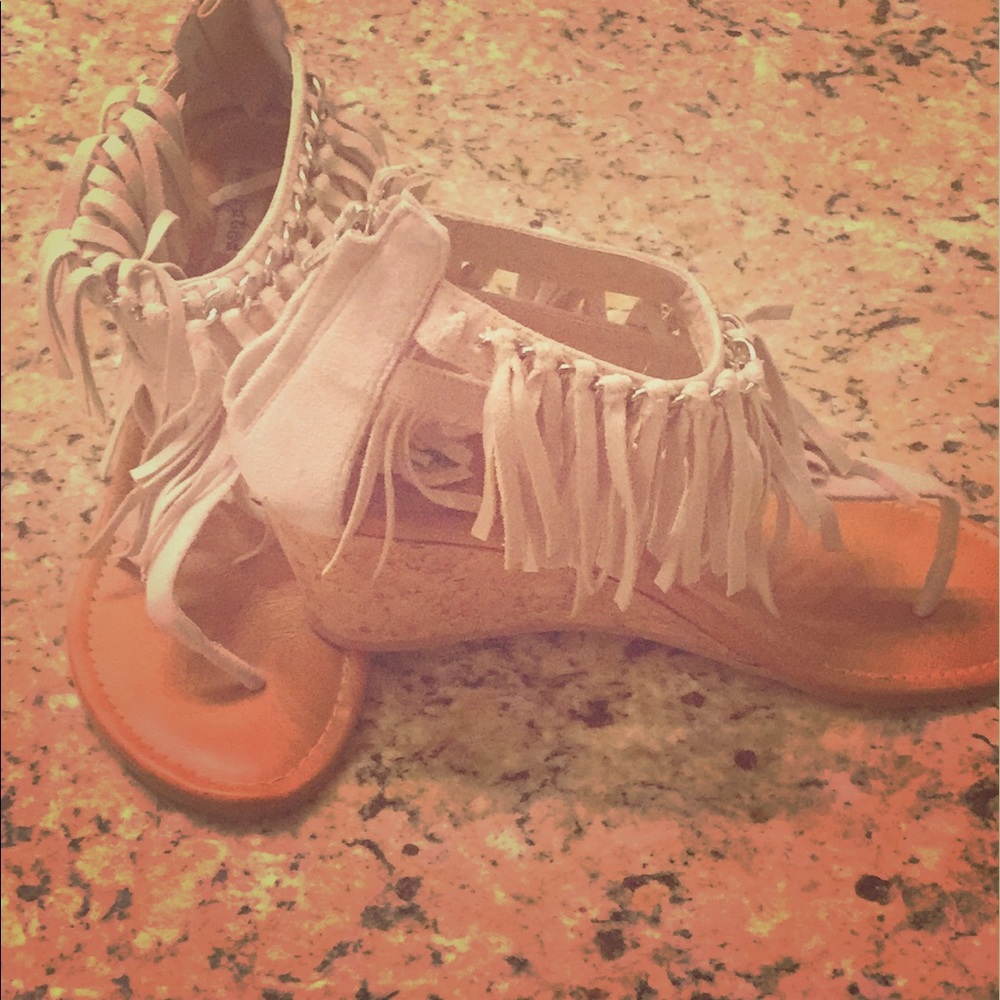 Fringed Tan Wedges