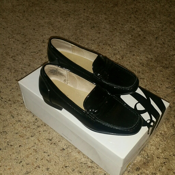 Black loafers - Picture 1 of 3