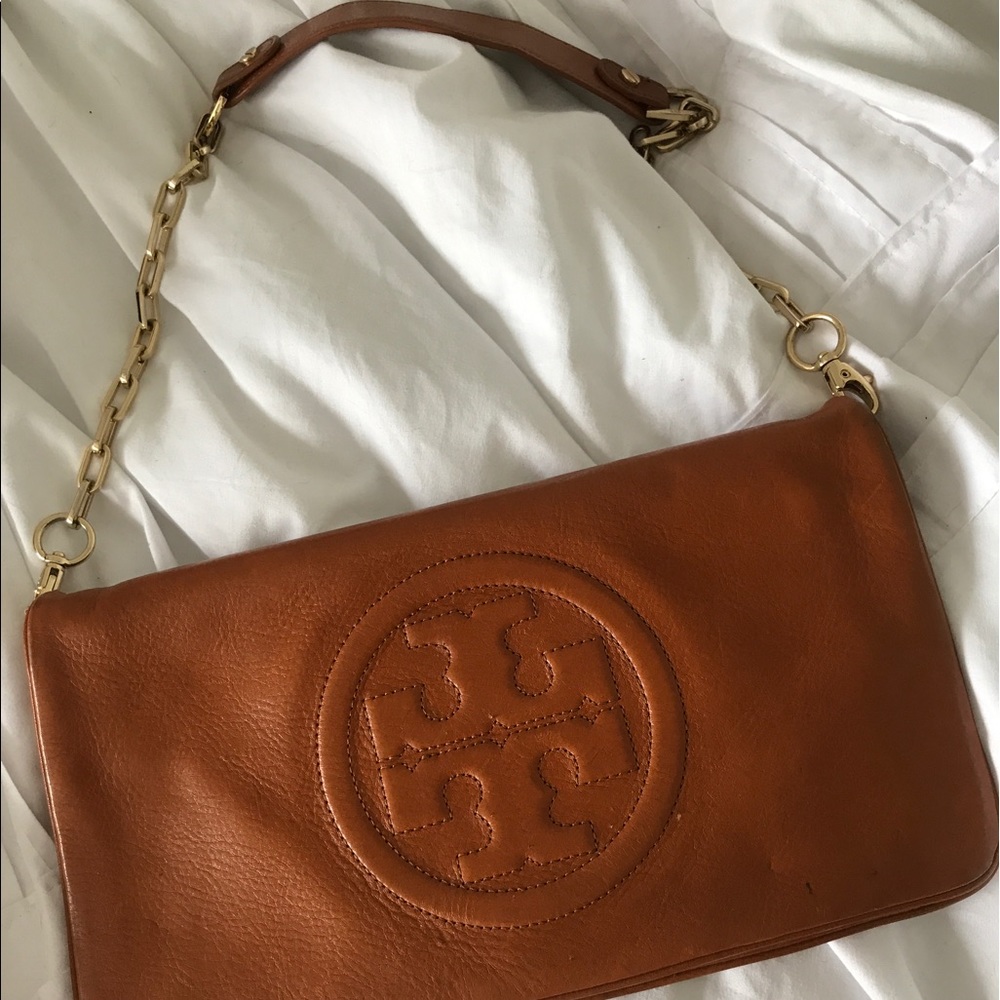 Tory Burch Brown Leather Reva Bombe