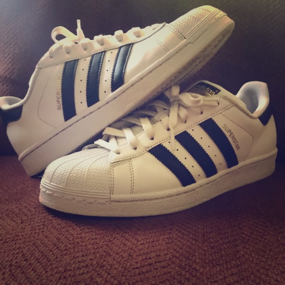 Adidas superstars men's size 9 women's 11