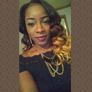 Meet your Posher, Alia