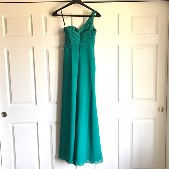 Green one shoulder ruched bridesmaid dress - Picture 5 of 5