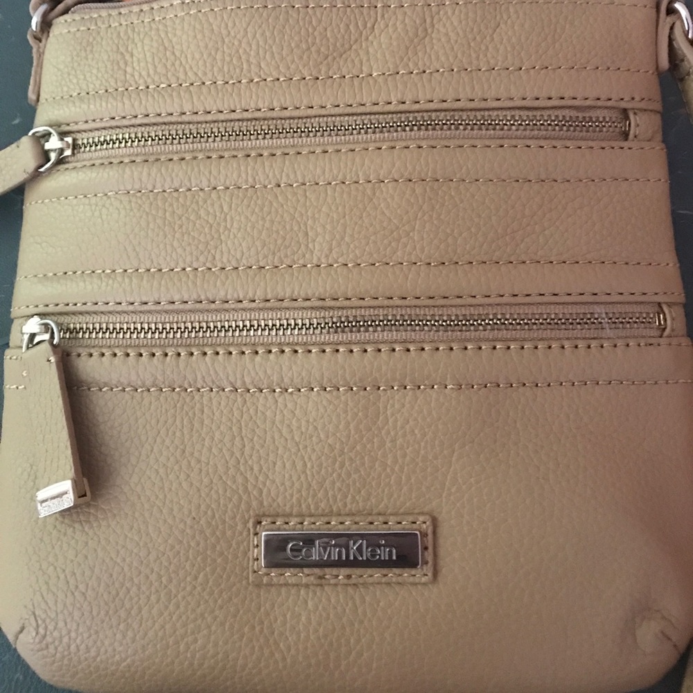 Calvin Klein Crossbody