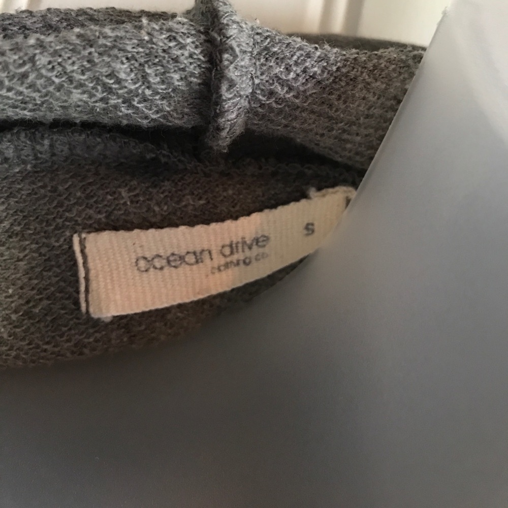 Ocean Drive gray and mint green Pom Pom hoodie S - Picture 4 of 4