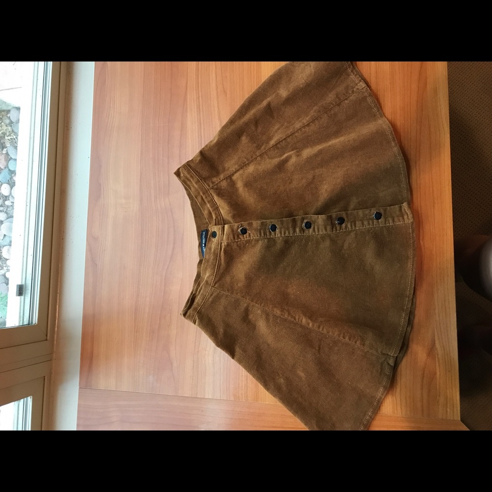 Brandy Melville skirt