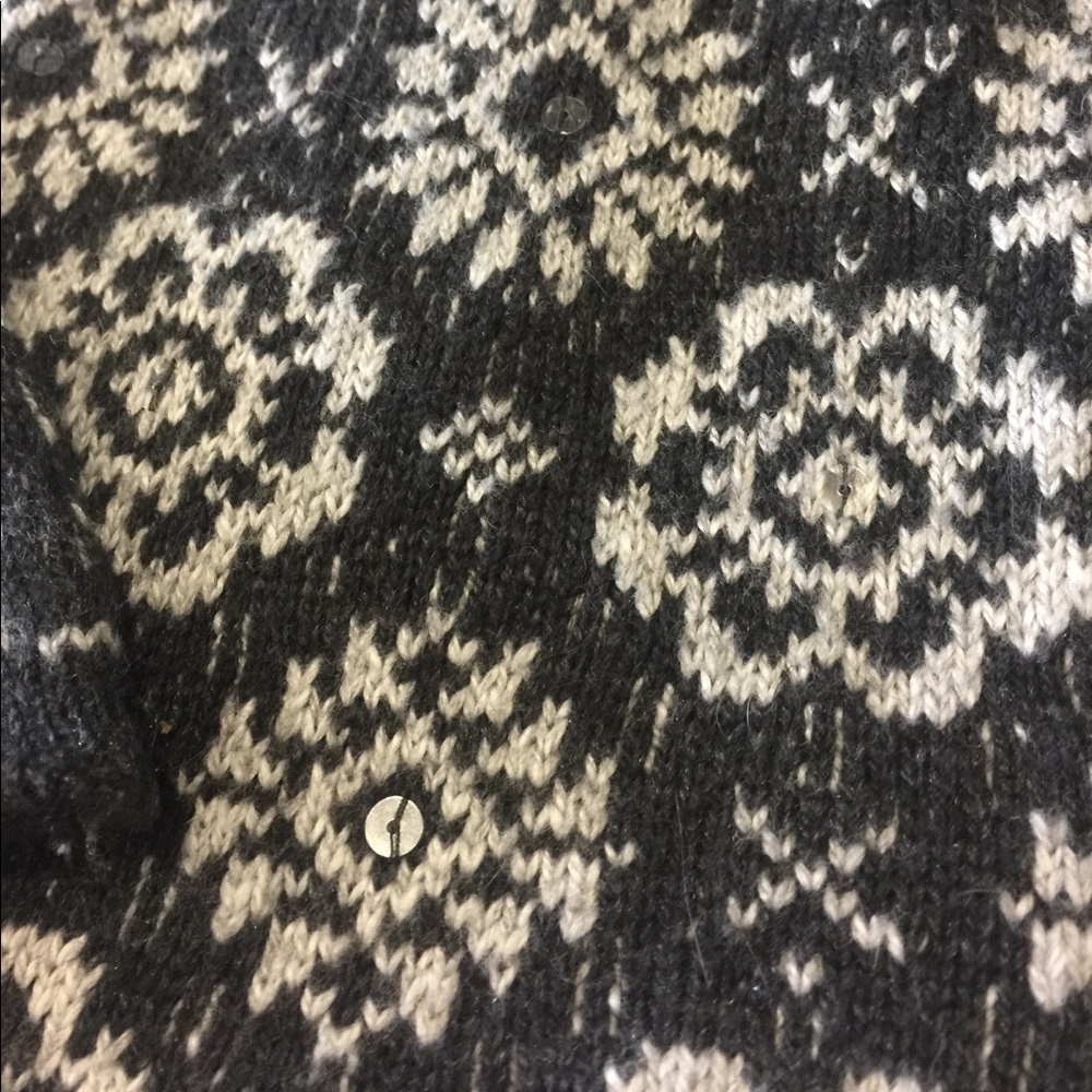 NWOT H&M sweater - Picture 5 of 5