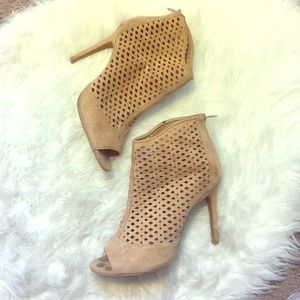 Forever 21 3.5" heel laser cut booties