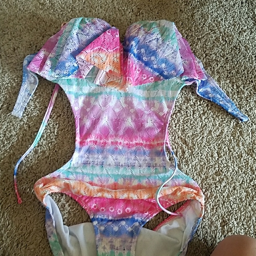 Bathing suit
