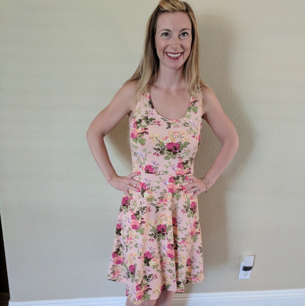 Tomsware light pink floral dress