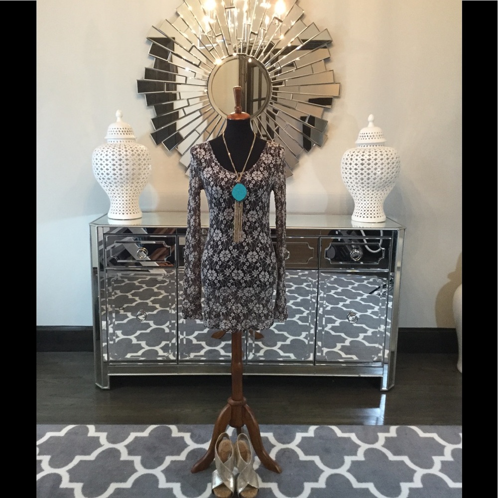 Firm Price Sale🔥🔥Free People Lace Tunic