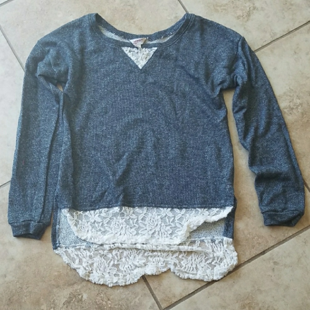 Arizona gray sweater with lace
