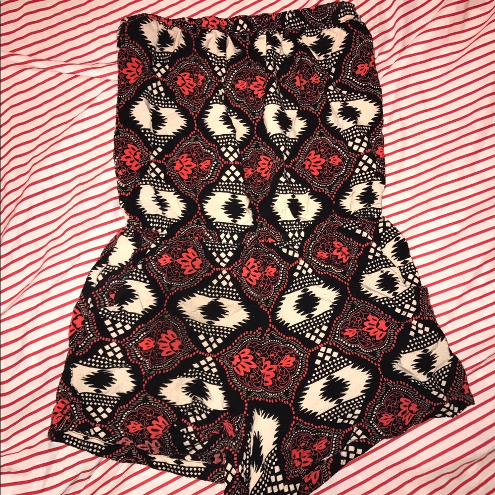 Strapless Printed romper