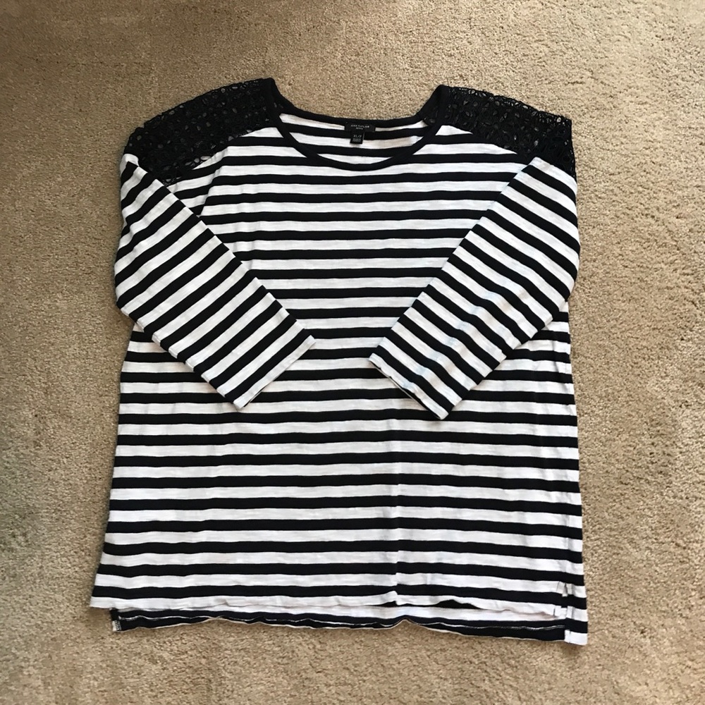 Ann Taylor Navy/off White Striped Top PXL