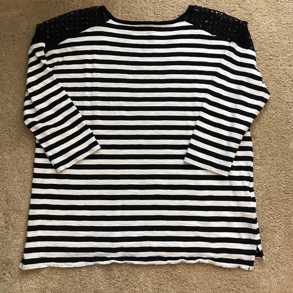Ann Taylor Navy/off White Striped Top PXL - Picture 4 of 4