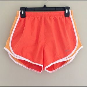 Nike Women's Dry Tempo Running Shorts - Size M