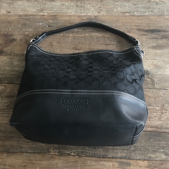 Classic Medium Coach Tote - Picture 2 of 6