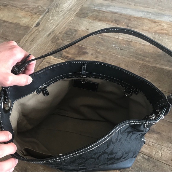 Classic Medium Coach Tote - Picture 6 of 6