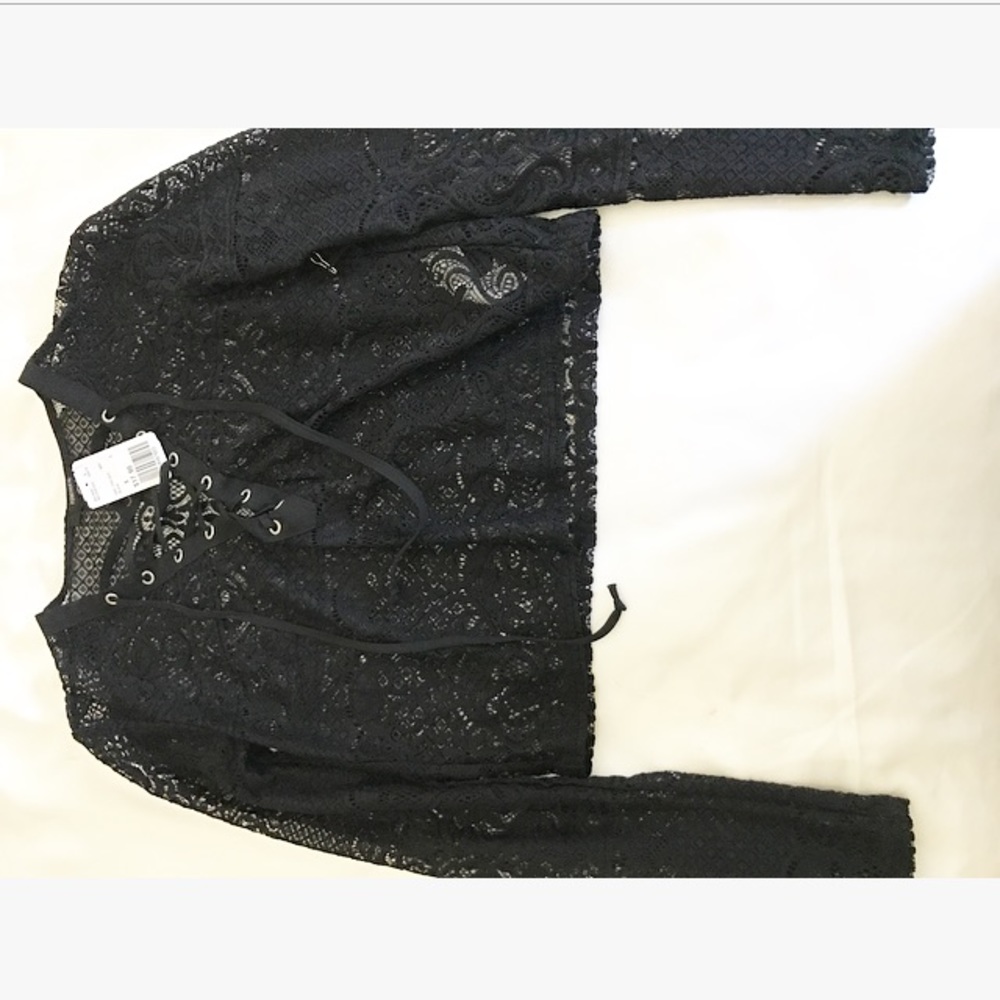 Bohemian Criss Cross Top - Picture 4 of 4