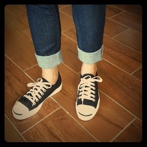 HUGE DROP PRICE Converse classic sneakers