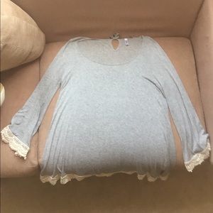 Light weight long sleeve shirt