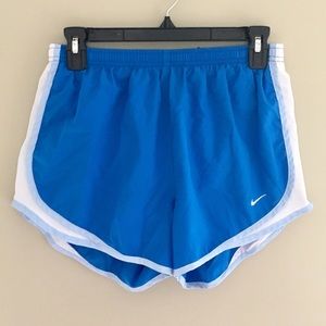 Nike Women's Dry Tempo Running Shorts - Size M
