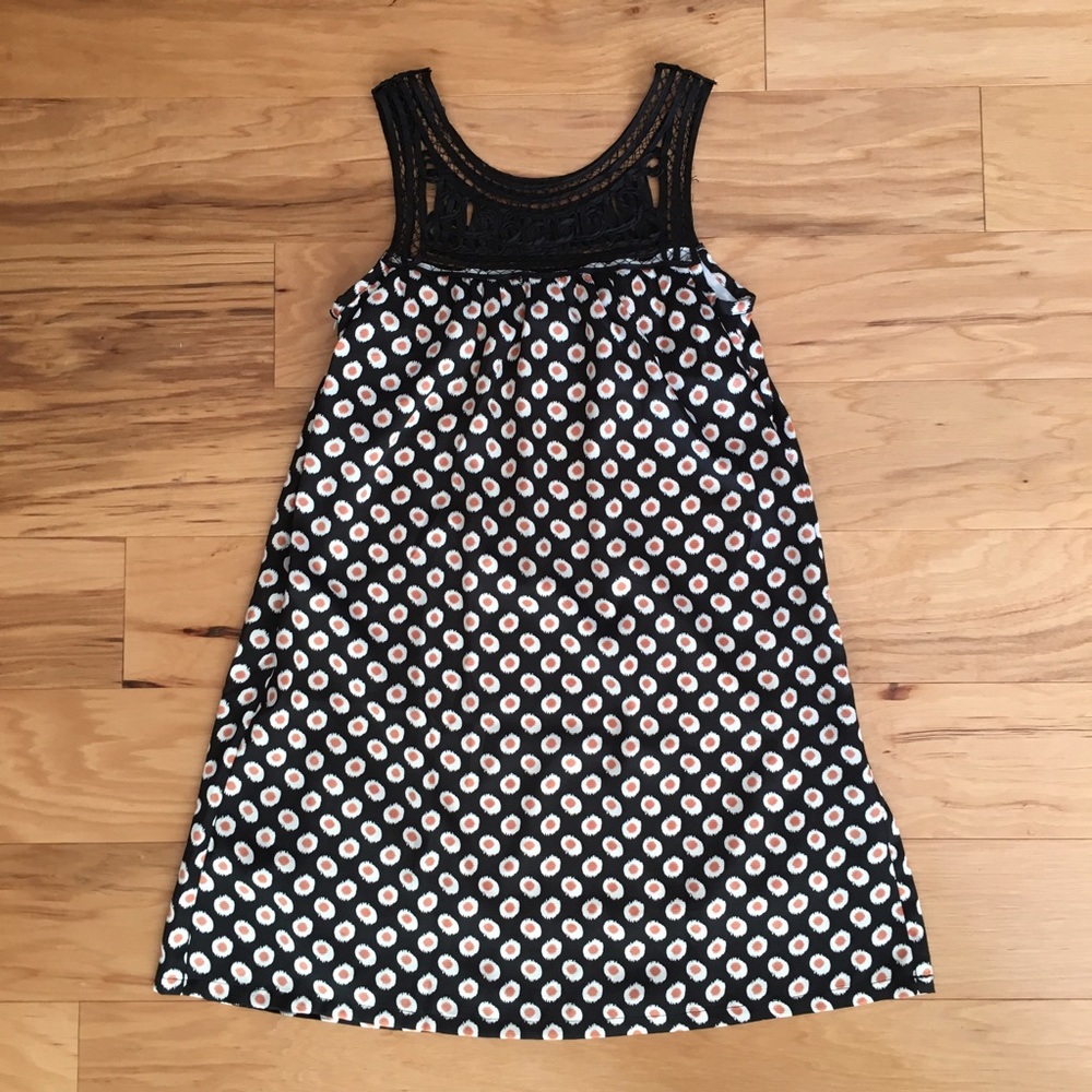 Peppe peluso black white lace neckline dress sz L