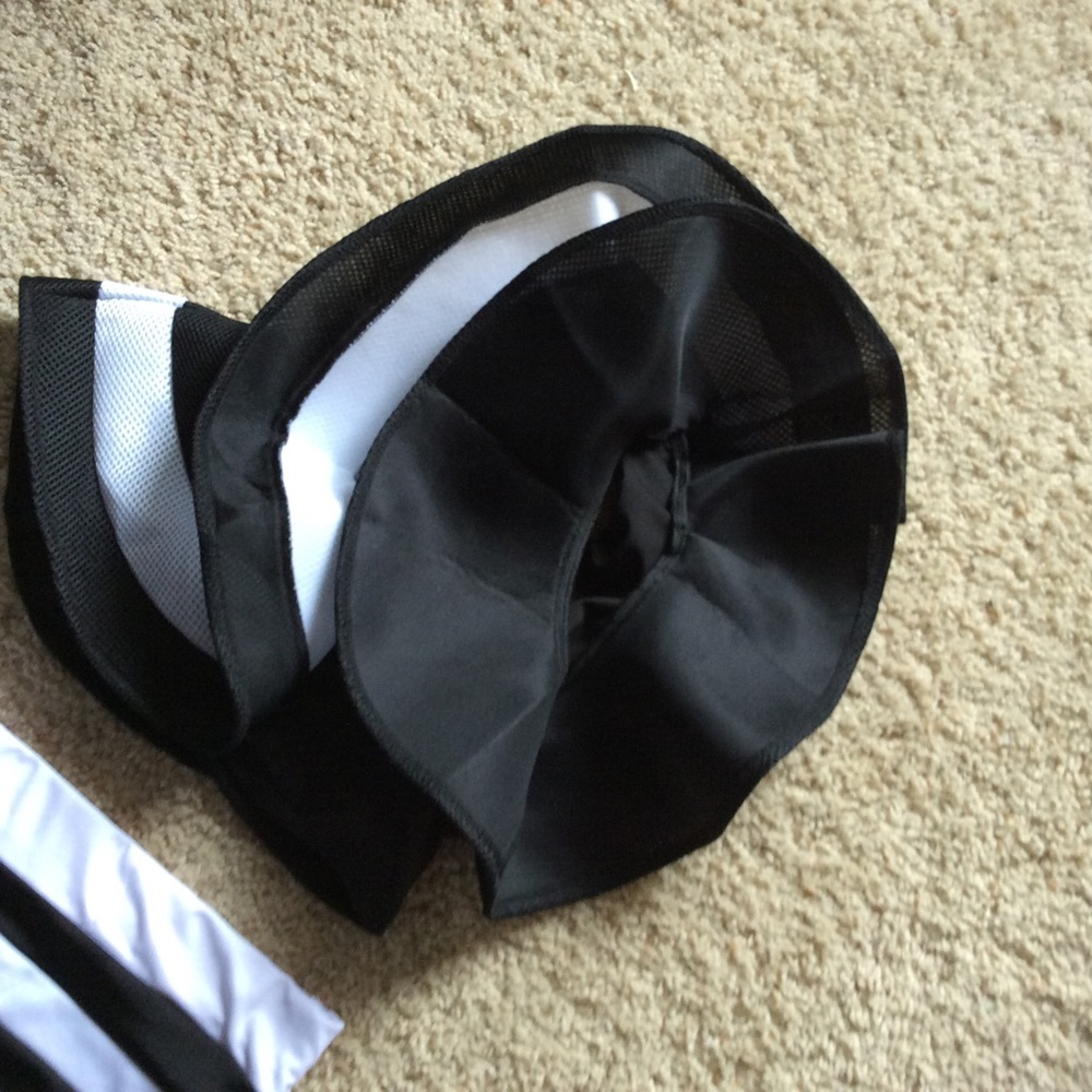 💵 NEED GONE!! Black and White Two Piece set - Picture 4 of 4