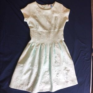 ModCloth tea-length, retro-style dress in mint