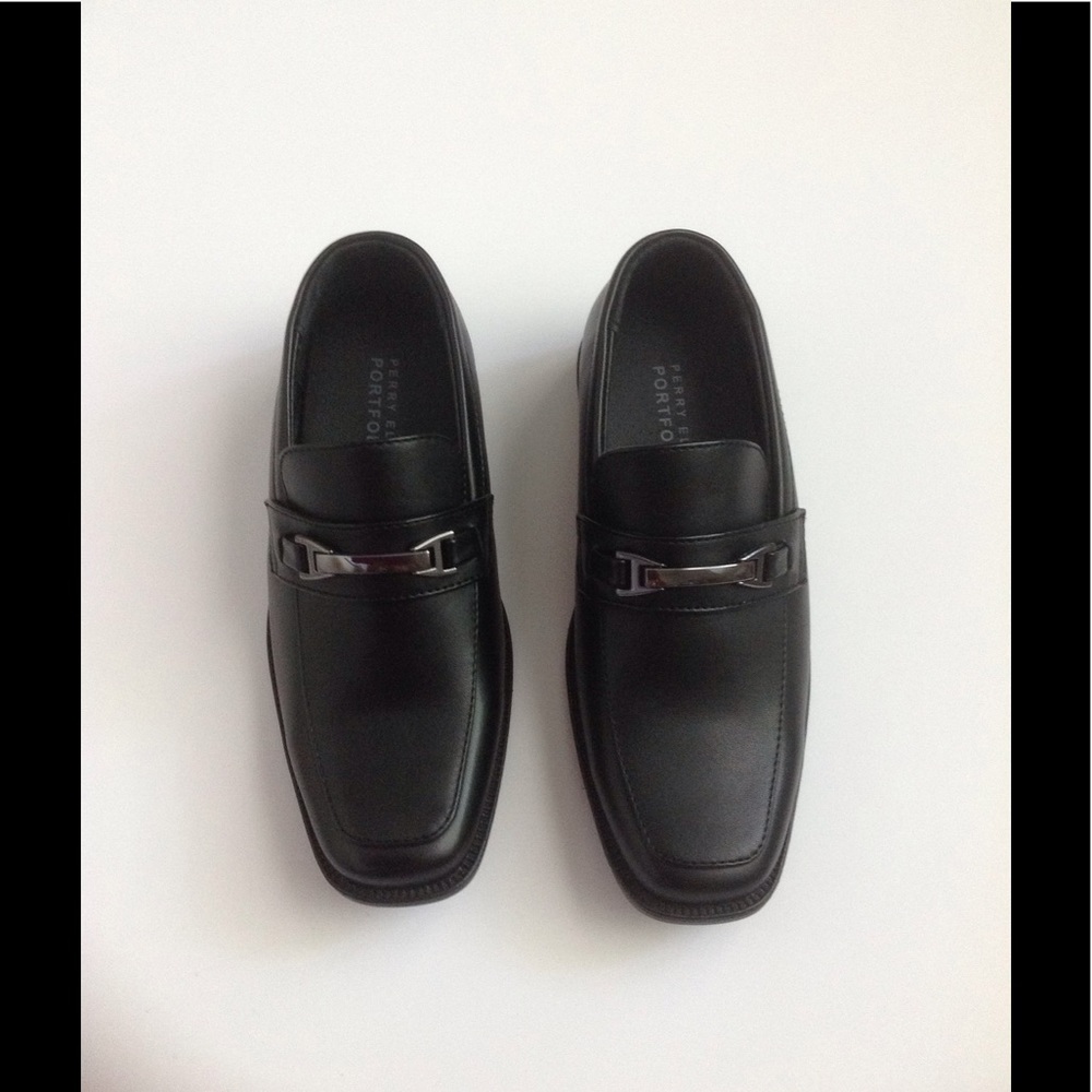 Perry Ellis Portfolio kids shoe