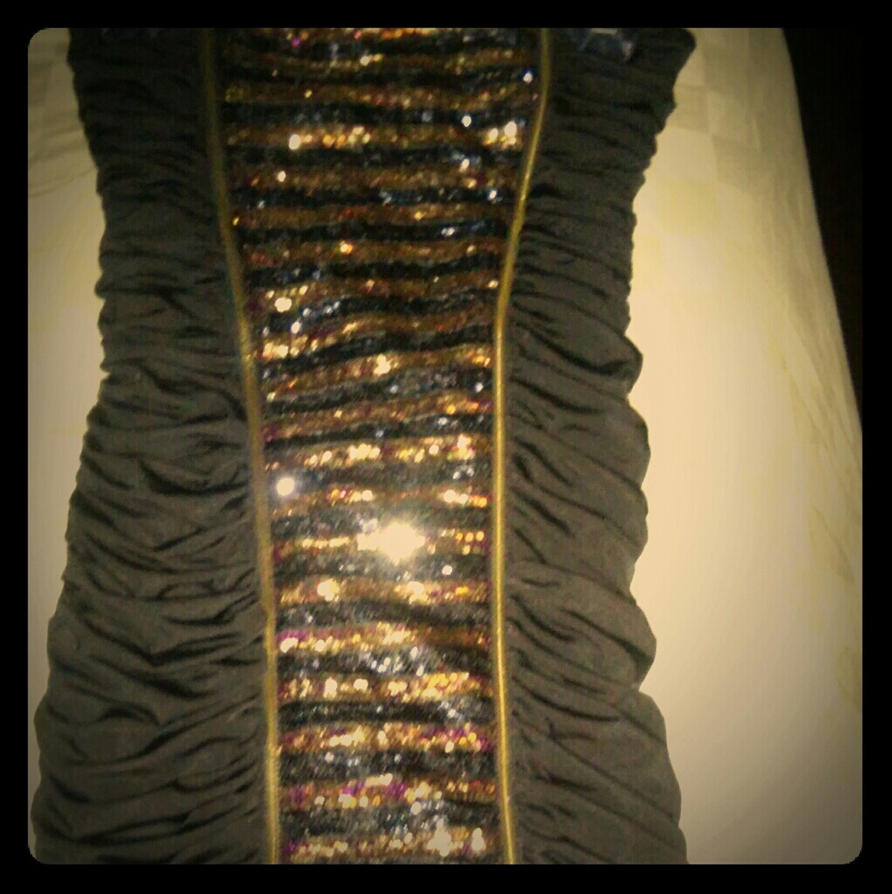 Strapless black bebe dress