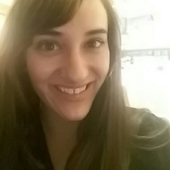 Meet your Posher, Krystal - Picture 1 of 1