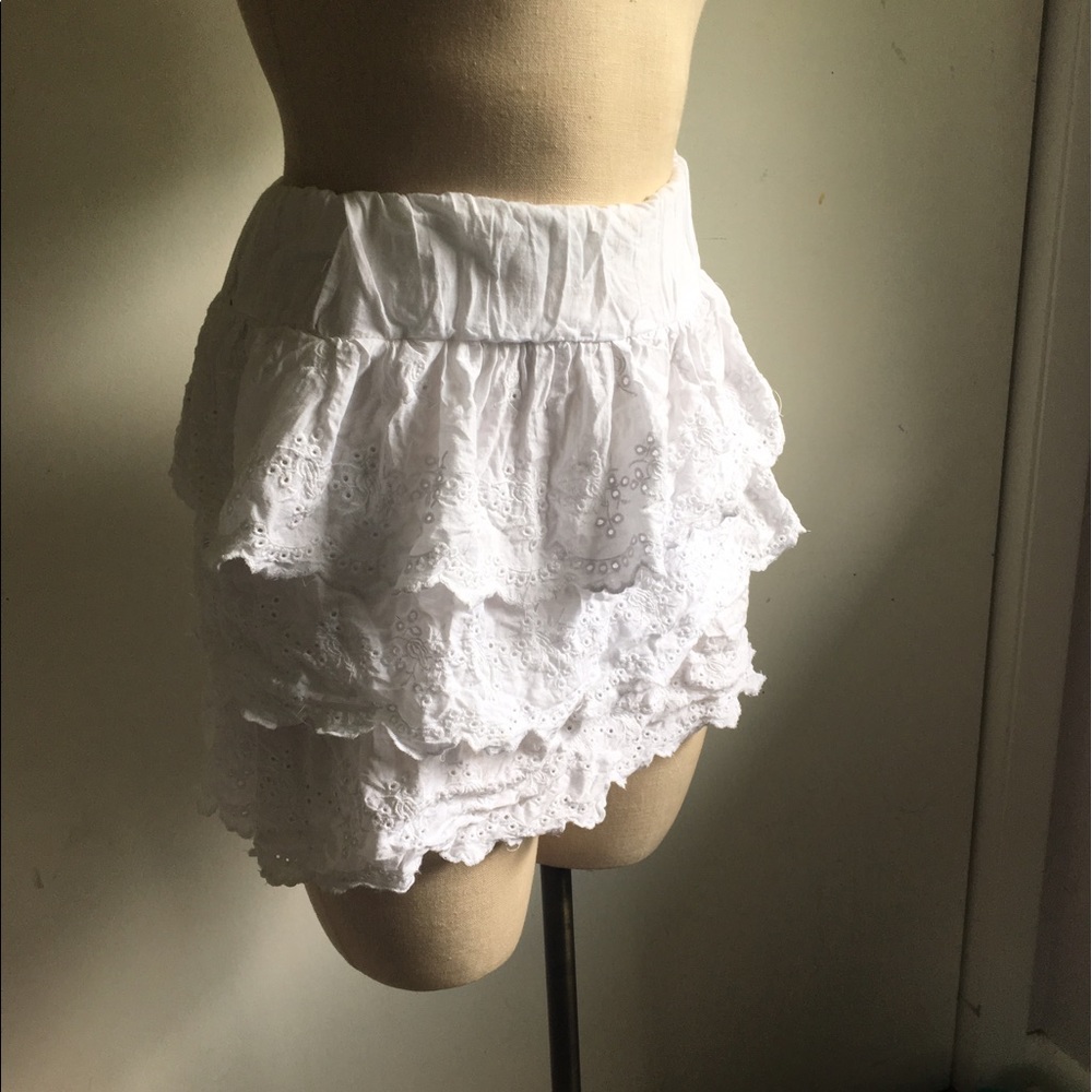 White Lace Ruffle Skirt - Picture 2 of 2