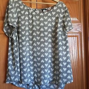 Black and white heart chevron button down back