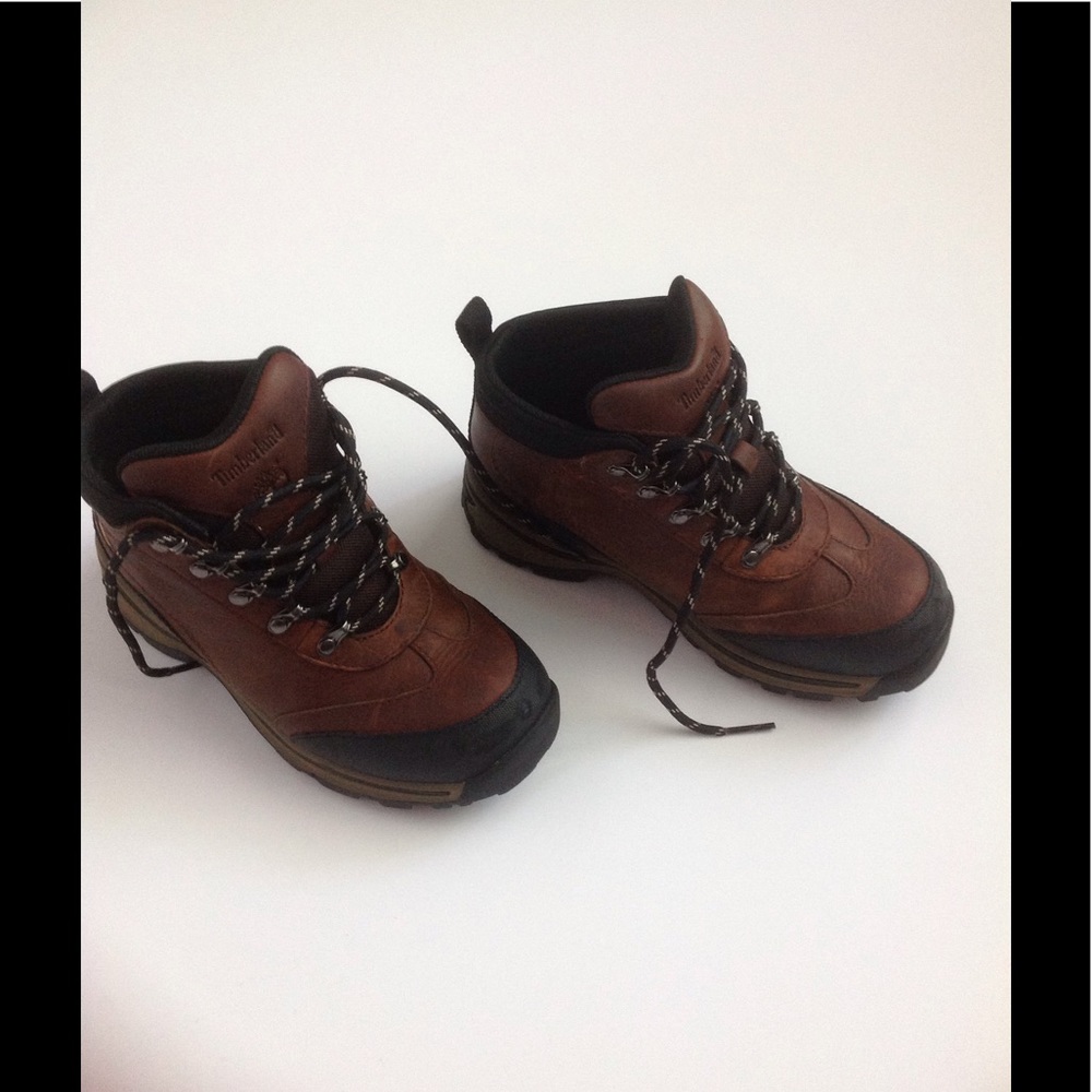 Timberland Backroads Hiker kids boot.