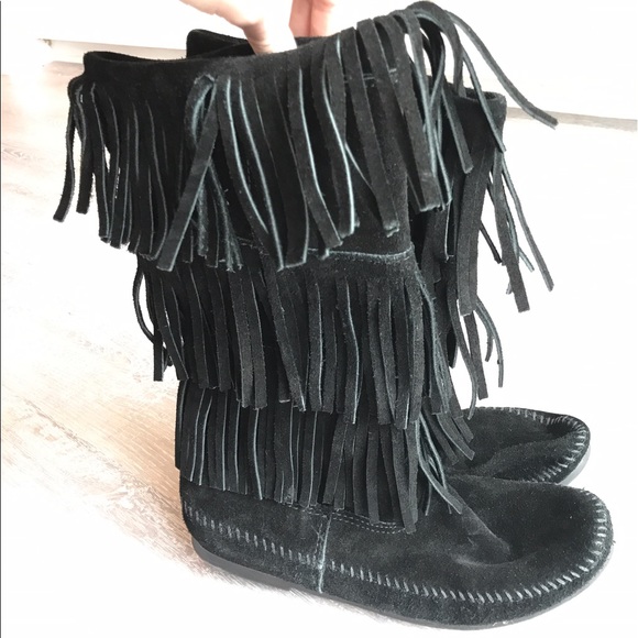 Minnetonka Black Fringe Boots - Picture 1 of 4