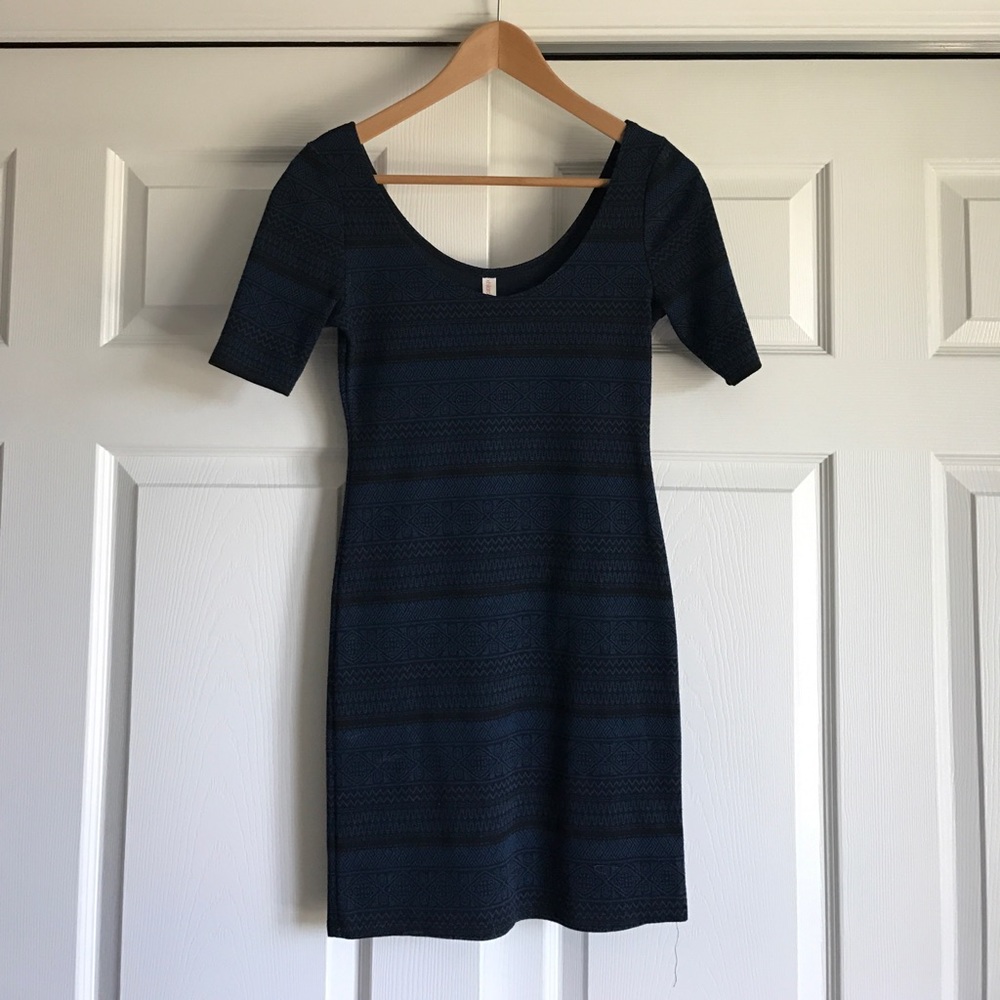 Patterned Black and Navy Bodycon Tunic Dress